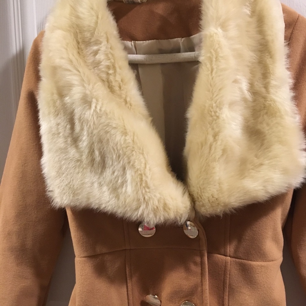 Coat - Picture 2 of 3